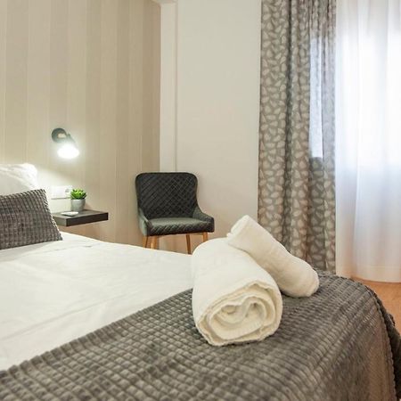 El Sueno De Carmelitas Con Parking Incluido - Apartamentos Aloha Toledo Exteriör bild